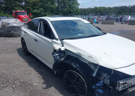 2023 Nissan Altima Sr Fwd из США, поврежденный, VIN 1N4BL4CV0PN389692